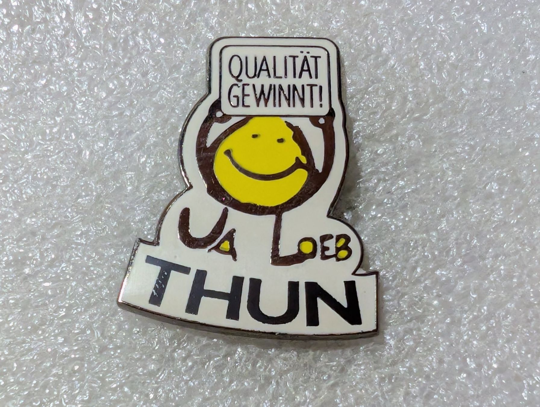 Placchette & Badge: Ansteckpin 3: Loeb Thun – Usato da Oppligen venduto da Pin-Fall-Shop