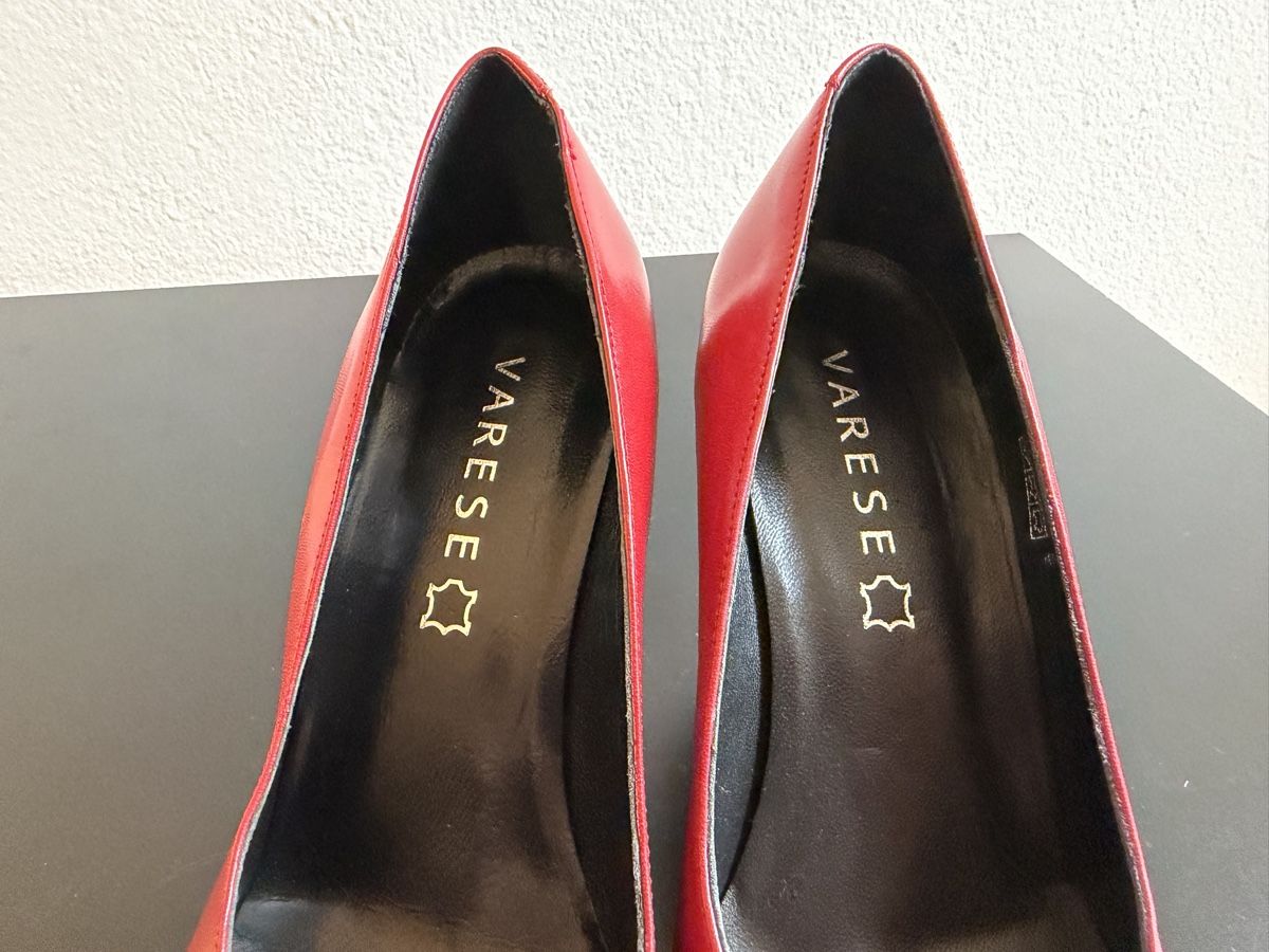 Damenschuhe: Varese Leder Pump rot Grösse 38 – Gebraucht aus Schwarzenegg von sbuergy 3