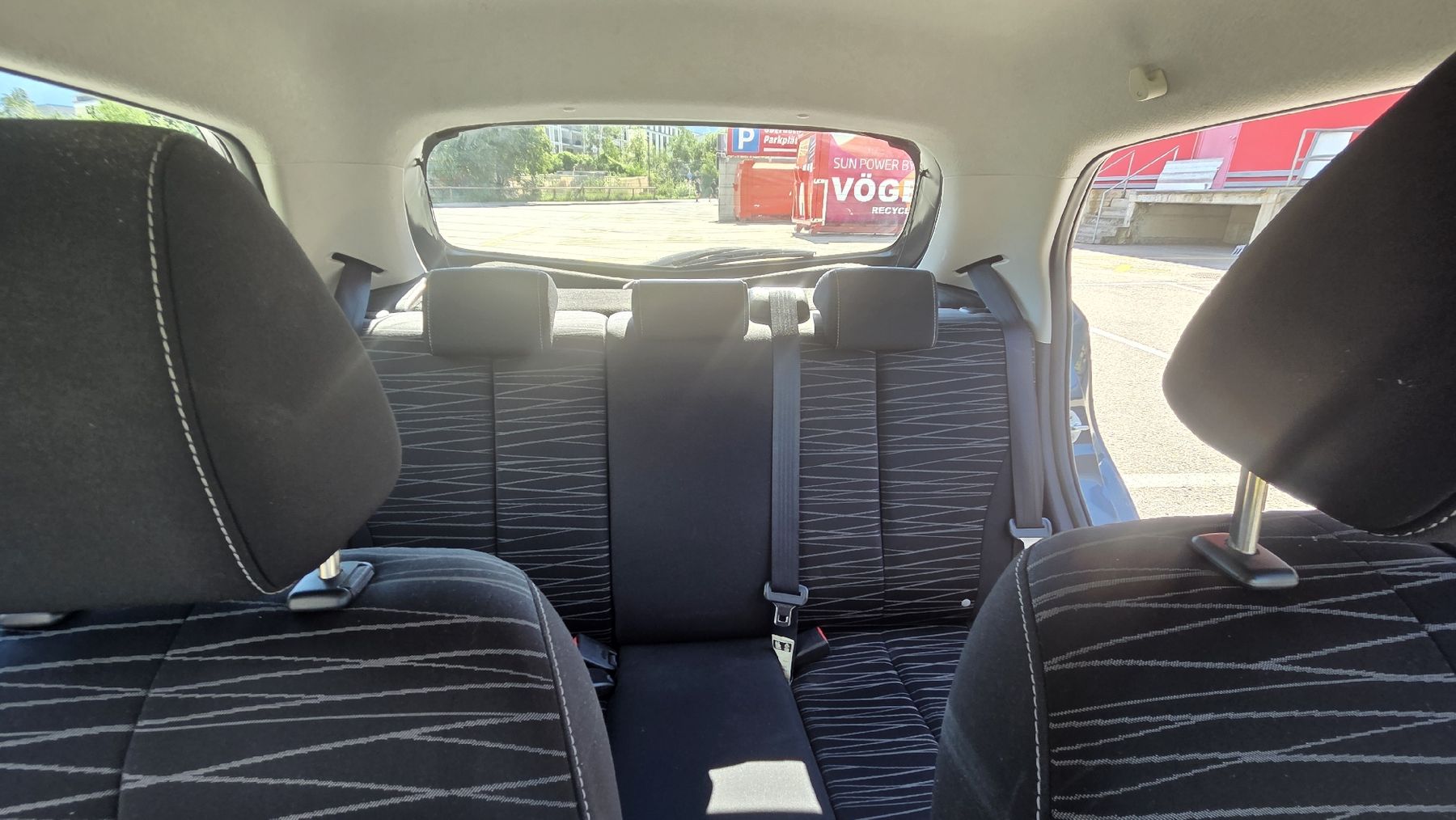 Mazda Autos: MAZDA 2 1.3 HP 2008 – D'occasion à Chur par paszimmi 4