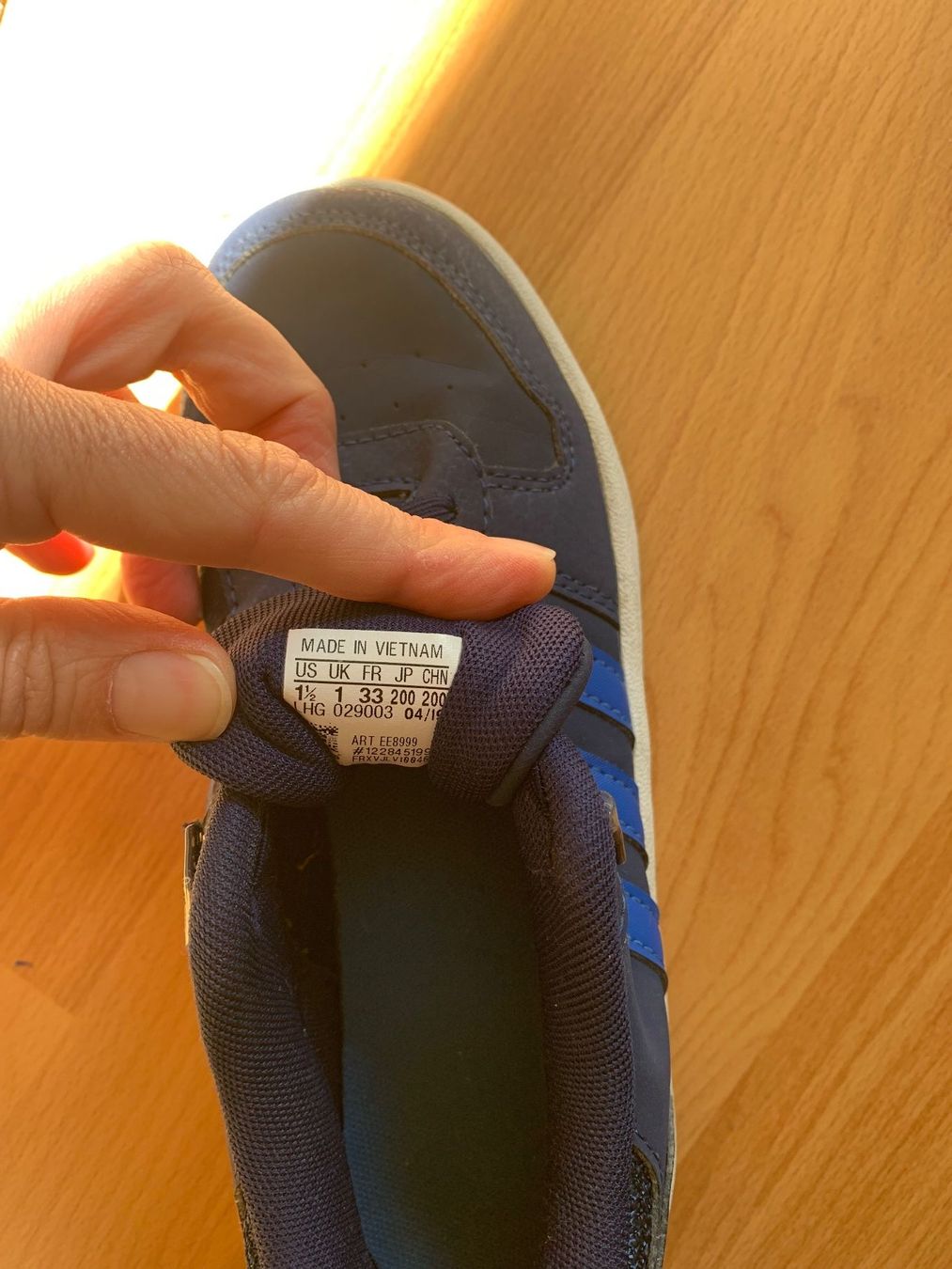 Adidas Scarpe da uomo: Baskets Adidas bleues taille 33, neuves! – Nuovo (secondo la descrizione) da Villars-sur-Glâne venduto da Magdaka 2