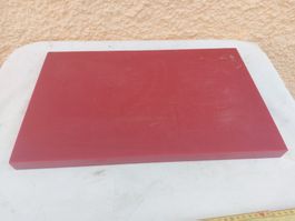 Schneidbrett aus Kunststoff 53x32,5 cm  Rot