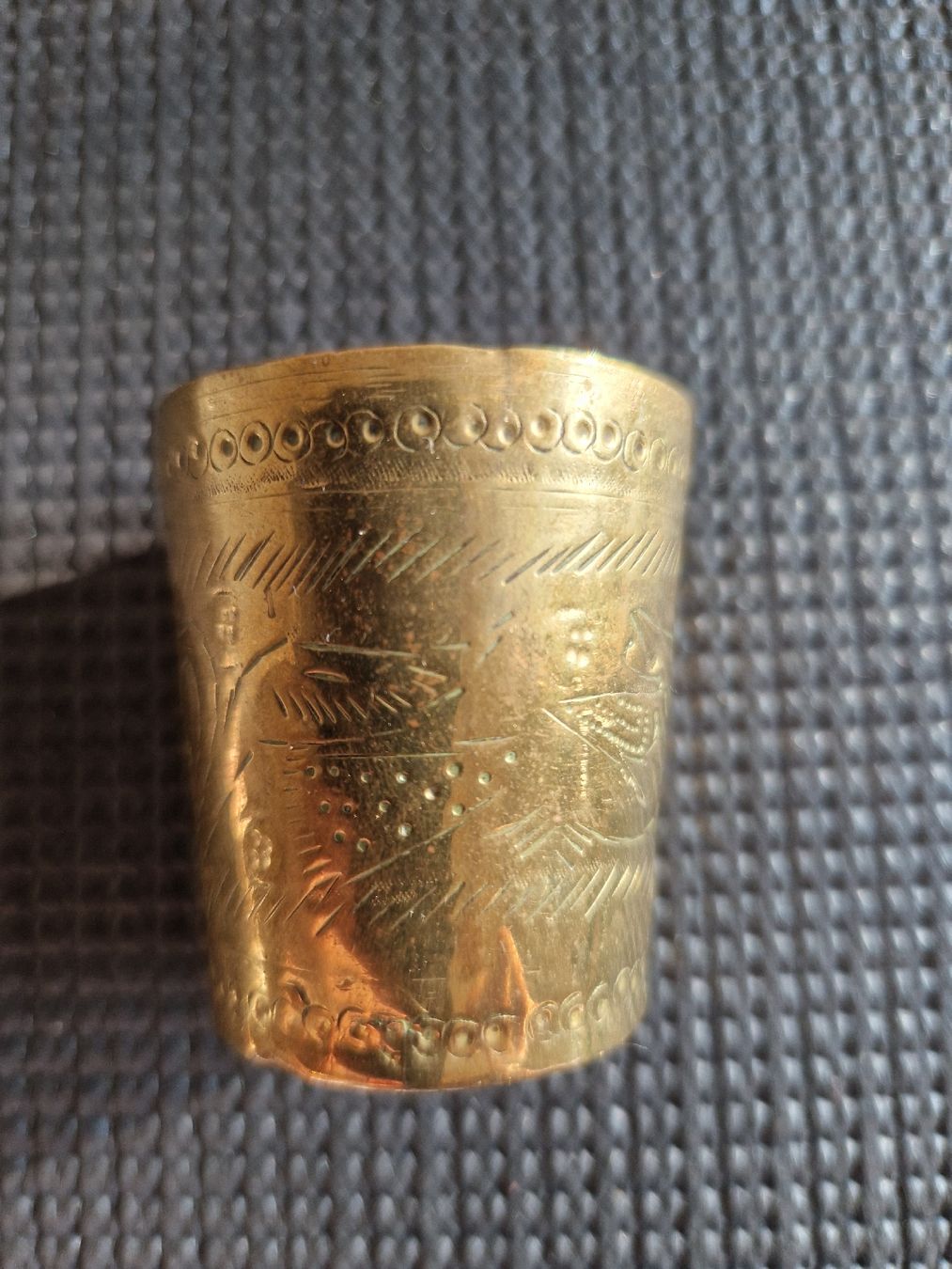Tazze: Vintage Messing Becher – Usato da Fislisbach venduto da mka_km8f