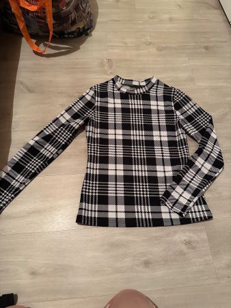 Karierter Pullover / Grösse: M