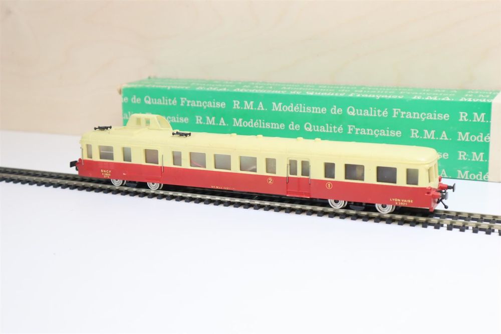HO RMA SNCF WAGON Postal déclassé ref 326 en kit