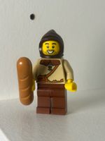 Lego figurine Castle Peasant 2011 Figur