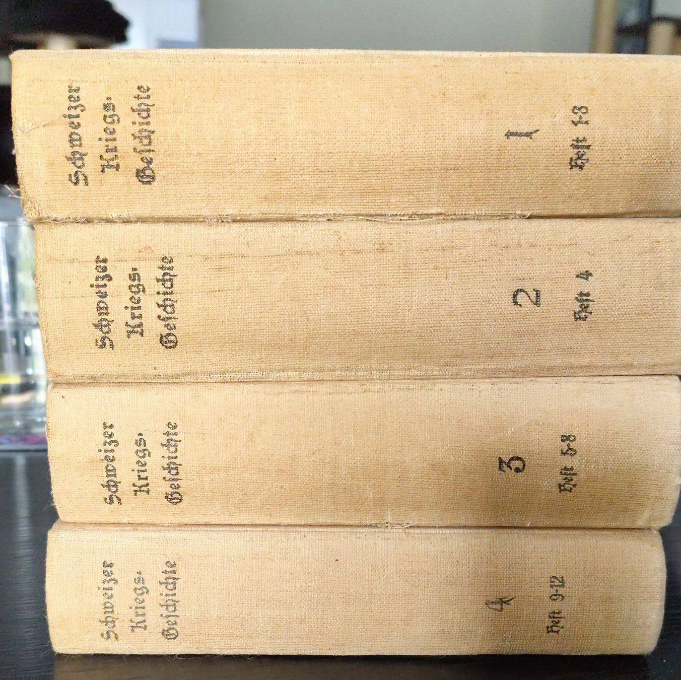 Bücher: Schweizer Kriegsgeschichte 4 Bände gebraucht – Gebraucht aus Rohrbachgraben von noisenomad