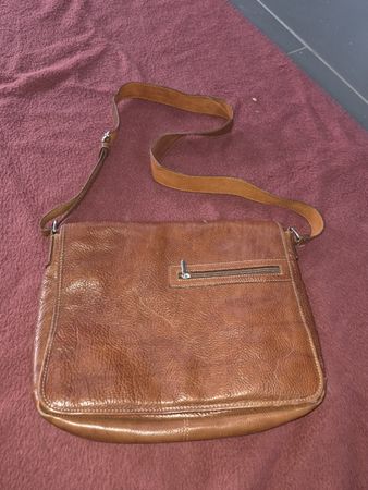 Umhaengetasche Leder braun mit NAVYBOOT guter Zustand
