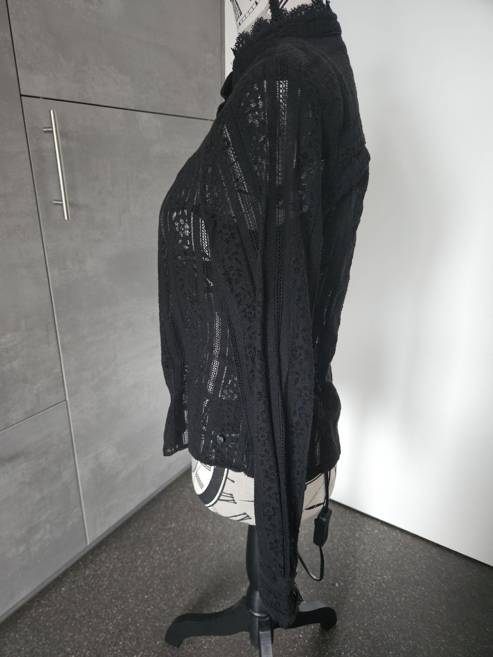 Camicette: Schwarze Spitze-Bluse 38 nümph – Nuovo (secondo la descrizione) da Anwil venduto da tamoos 1