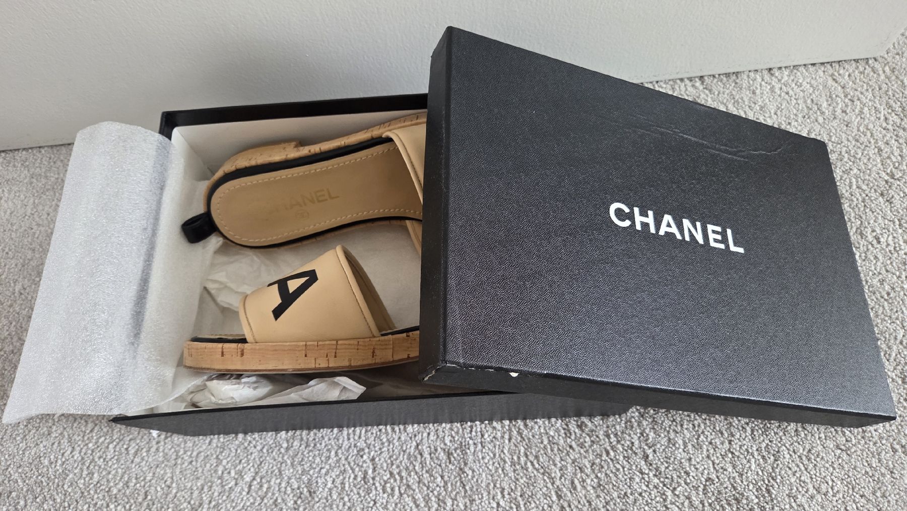 Chanel Chaussures femmes: Chanel Sandalen, Grösse 38.5 – D'occasion à Frick par mlpreloved 1