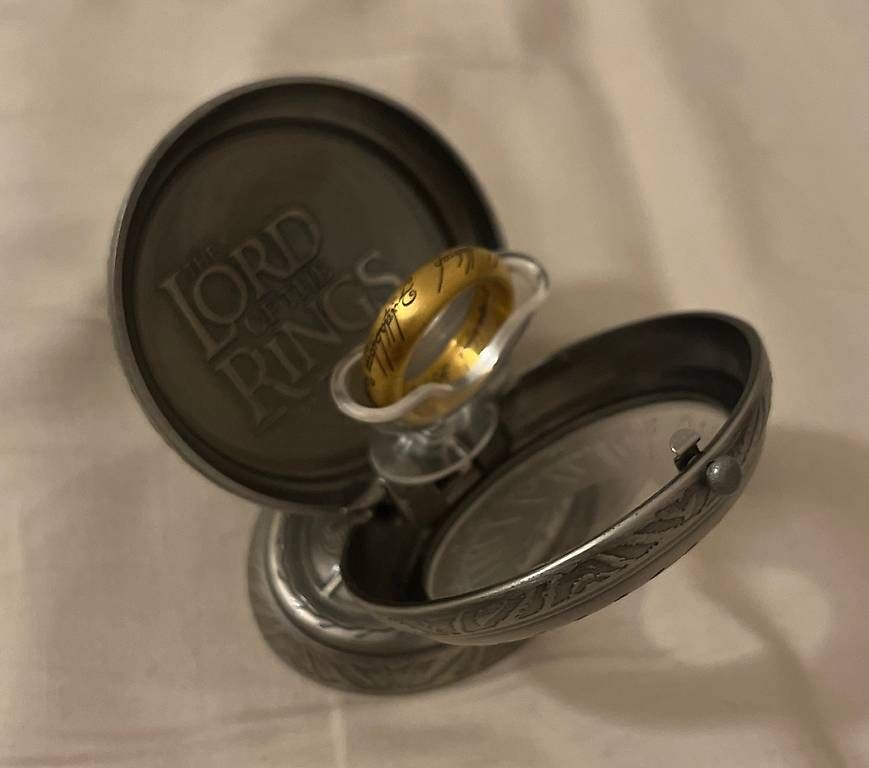 Ringe: "Herr der Ringe": Der eine Ring - mit Muscheldisplay – Gebraucht aus Bühl BE von 123_w7rv 1