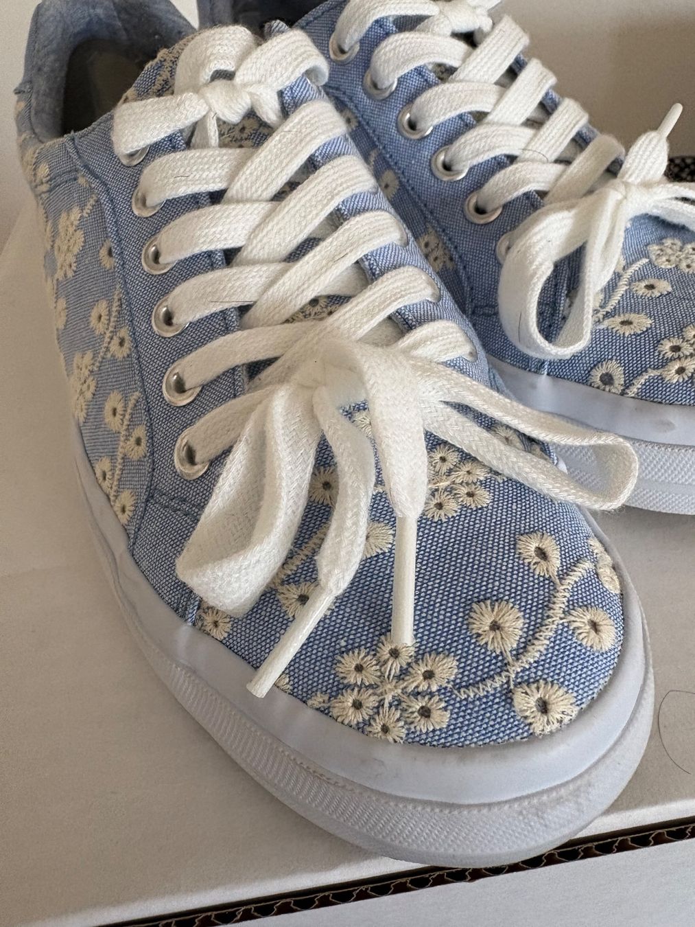 Damenschuhe: 2 Paar Stoffschuhe gr40, neuwertig – Gebraucht aus Niederbipp von fashionfuchs 6