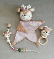 Doudou Renne avec hocket et attache tétine personnalisée