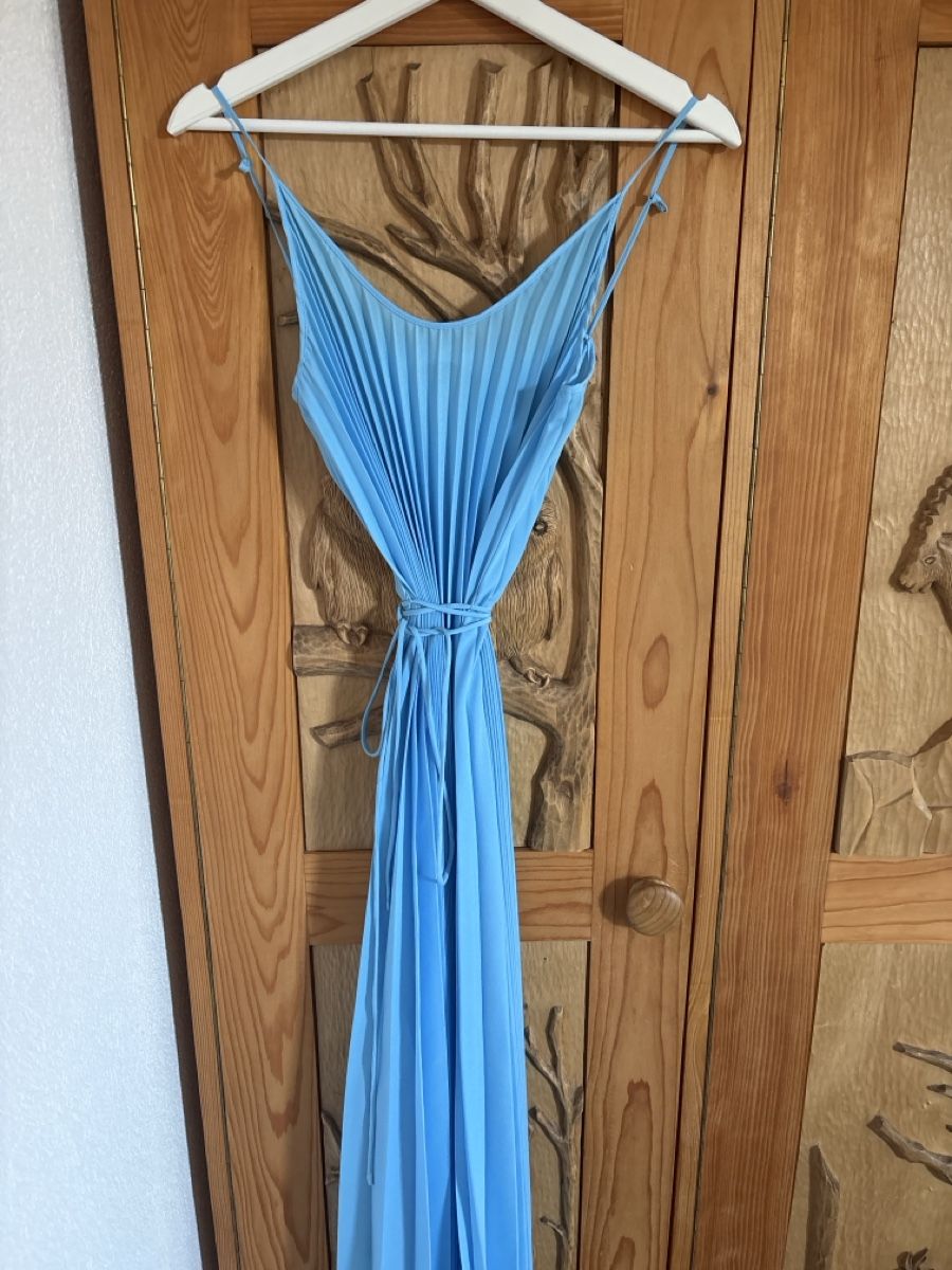 Mango Kleider: Kleid mit Falten hellblau Grösse M neuwertig – Neu (gemäss Beschreibung) aus Rickenbach ZH von mar_p6sg 3