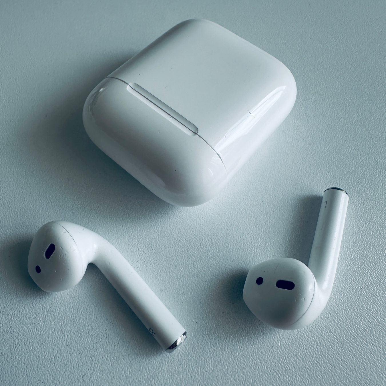 Apple Cuffie: Original Apple AirPods 2 Kopfhörer Wireless Lightning Kabel – Usato da Basel venduto da MY.AIRPODS.SHOP 6