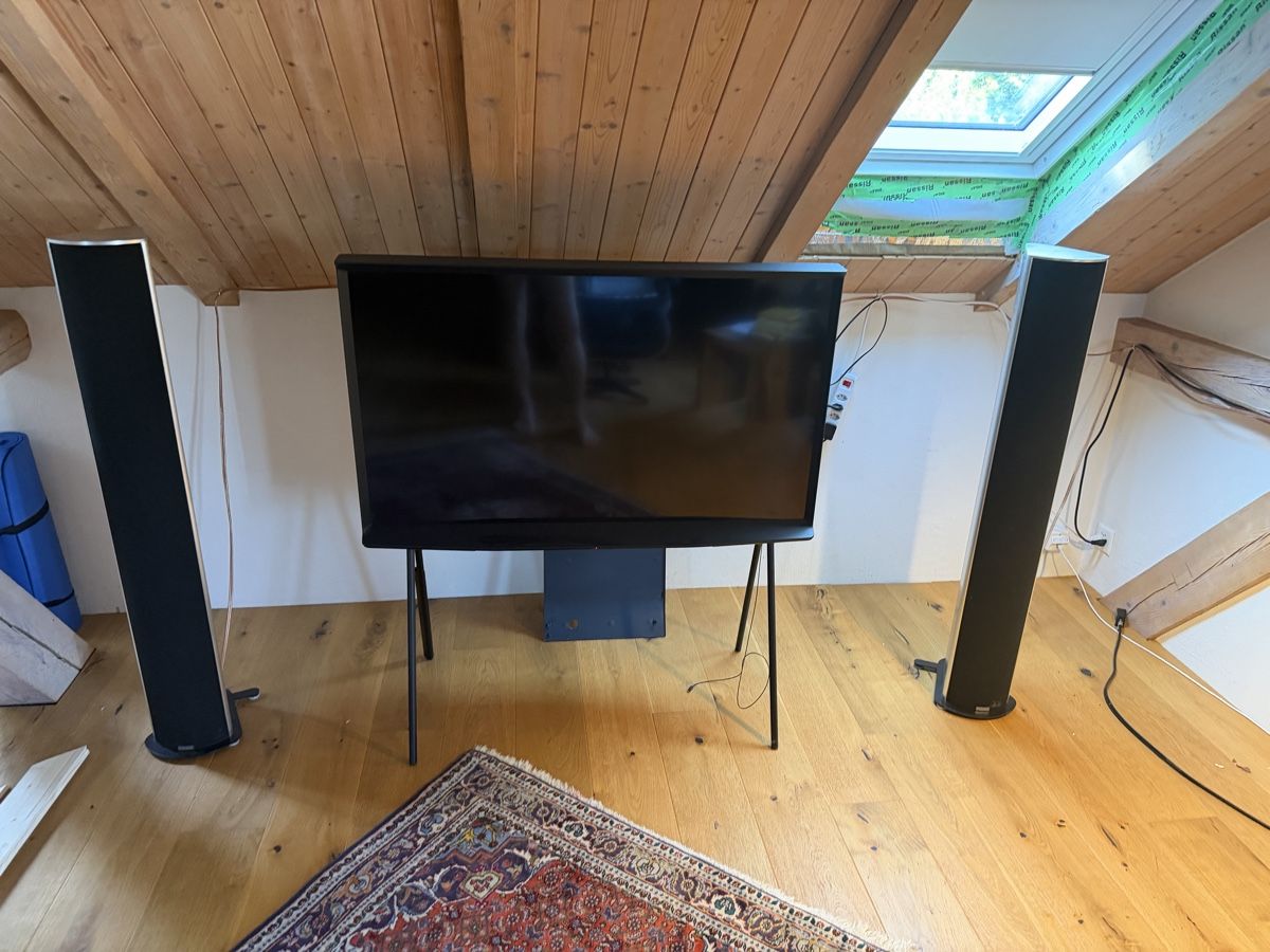 Samsung Fernseher: Fernseher Samsung the Serif – Gebraucht aus Zeiningen von Longrow