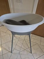 Badewanne mit Ständer und Negeboreneneinsatz