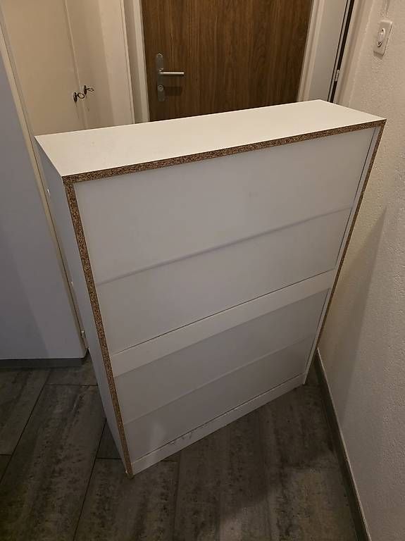 Armoires: Schuhschrank in weiss (gebraucht)  – D'occasion à Schaffhausen par dan_h6hm
