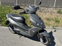Auktion scooter Malaguti F12 ab 1.-