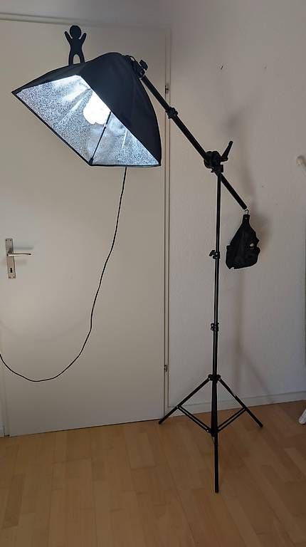 Lampade: tectake Studioleuchte mit Softbox und Stativ – Usato da Bremgarten b. Bern venduto da Flintli