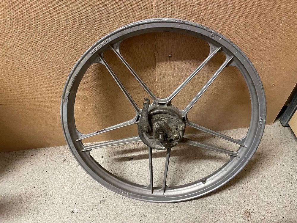 Pneus & Kompletträder: Mofa Gussfelgen Vorderrad 17 Zoll Puch/ Sachs – Gebraucht aus Regensdorf von Vantage1 1