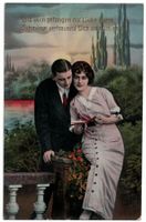 Romantik: Paar im Garten