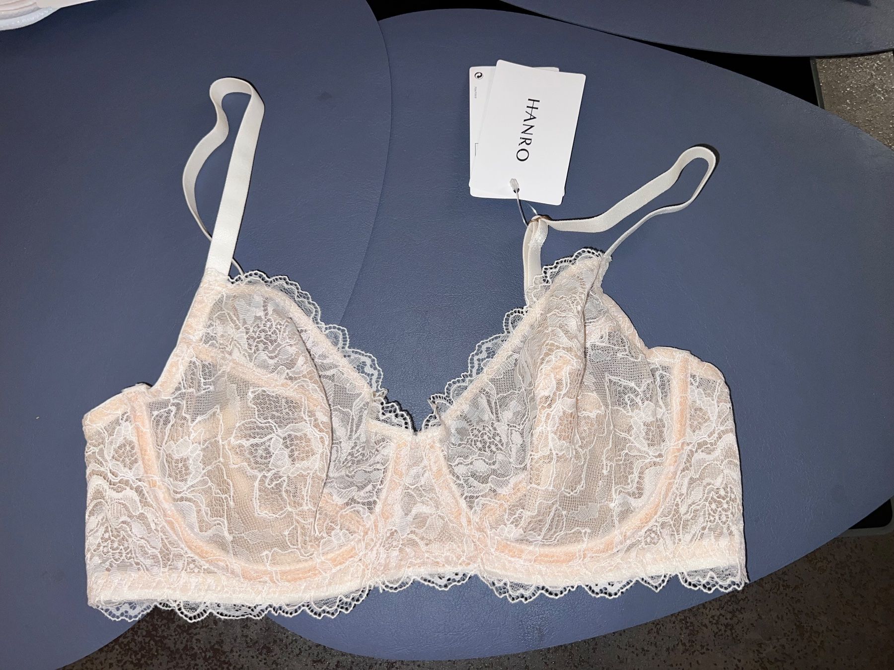 Hanro Altra biancheria intima: BH HANRO 80C  neu – Nuovo (secondo la descrizione) da Dornach venduto da samuti