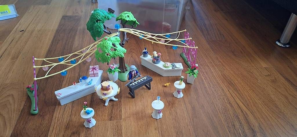 Spielzeuge: Hochzeitspartylocation von Playmobil – Gebraucht aus Gonten von rekogo