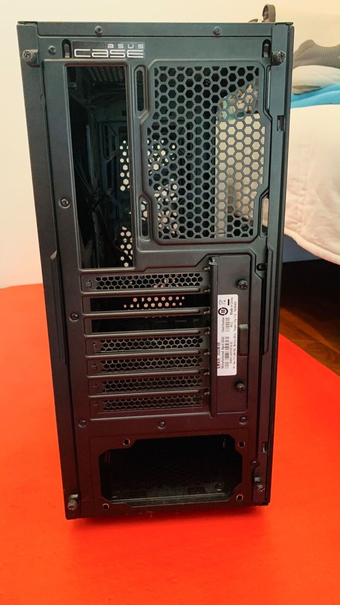 Asus Gehäuse: Gaming PC Gehäuse mit 6 Lüfter – Gebraucht aus Malters von kambiwahl 2