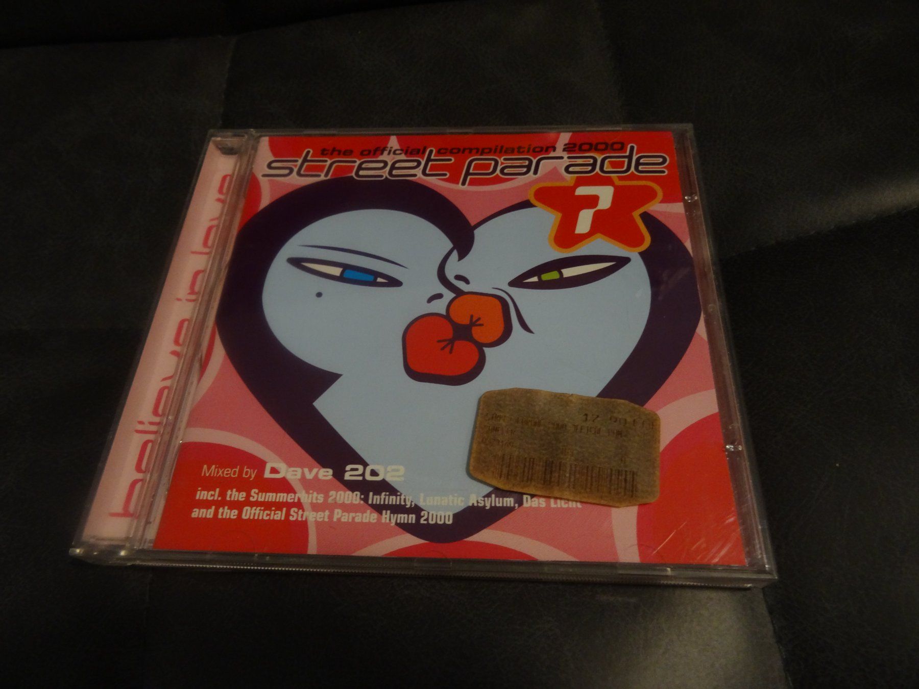CDs: Street Parade 2000 - The official complication CD – Gebraucht aus Olten von Disc-Ausverkauf