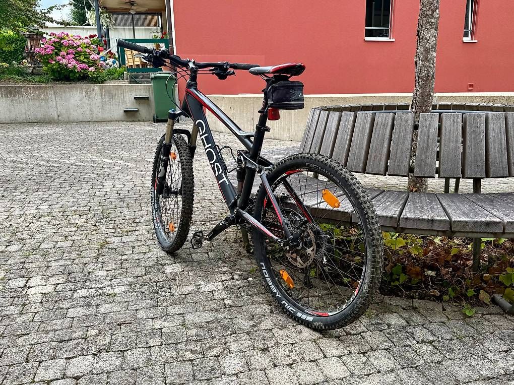 Ghost Biciclette: Ghost AMR 5900 - MTB mit Zubehör – Usato da Rikon im Tösstal venduto da Donkey90 3
