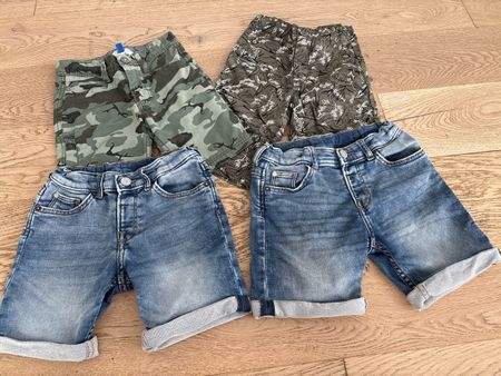 Kinder Shorts Set 4 Stück, Grösse 104
