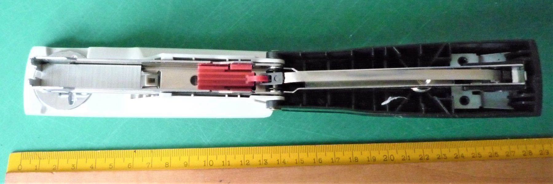 Leitz Macchine rilegatrici: "Leitz" Bostitch, schwarz – Usato da Rafz venduto da Sonnenblume305 2