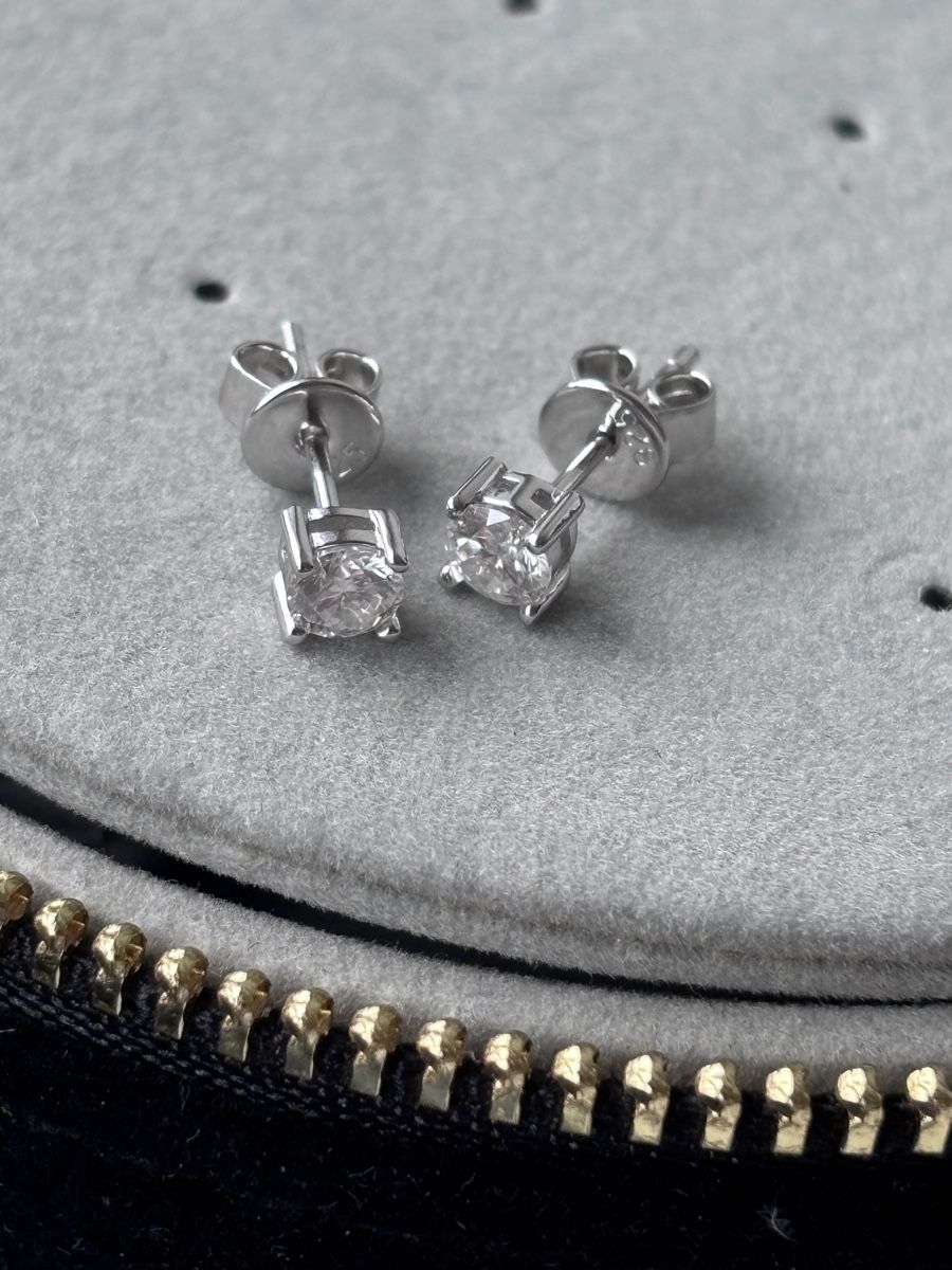Orecchini pendenti & Orecchini a lobo: Moissanite Studs. 925 Silver, D color . 3 mm stone size. – Nuovo (secondo la descrizione) da Dübendorf venduto da S1973E 6