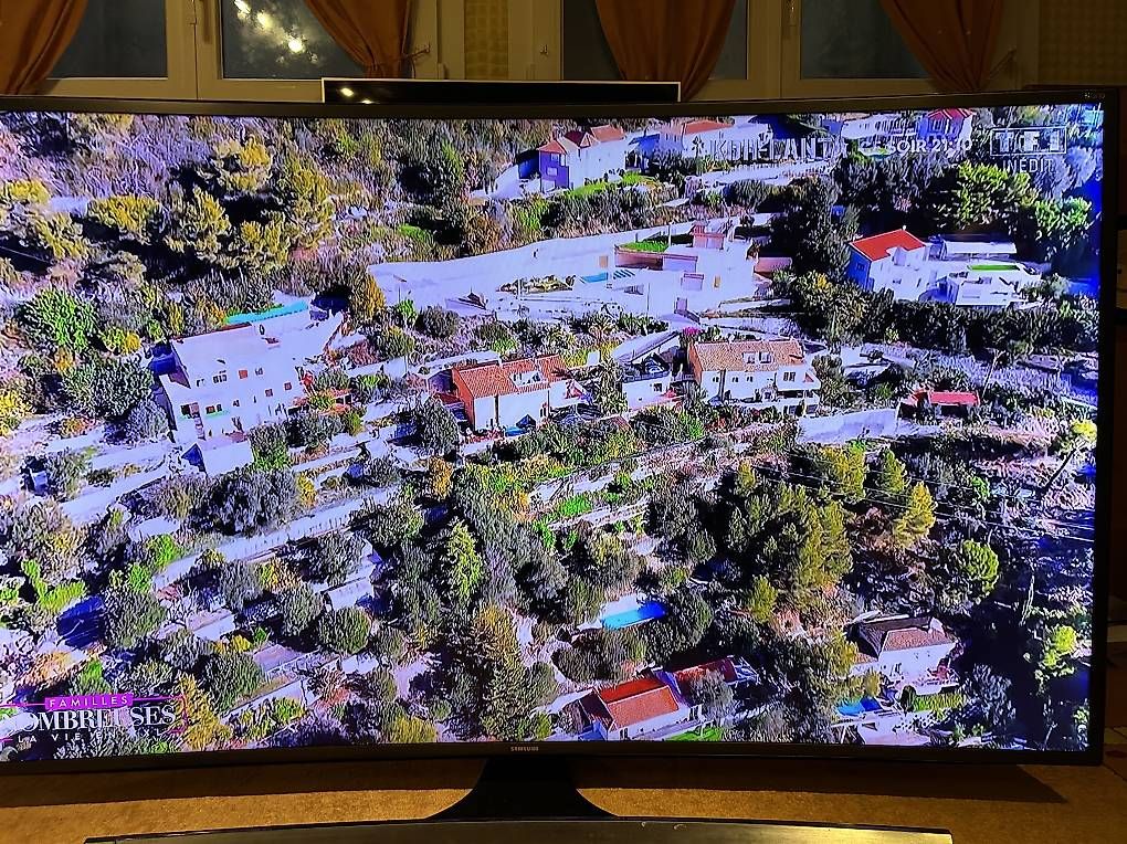 Monitor: Samsung Incurvé 55'' – Usato da Sullens venduto da Diga47