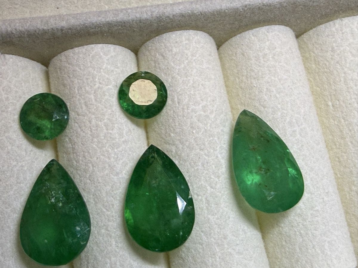 Edelsteine: 5 Stk echt Smaragd  – Neu (gemäss Beschreibung) aus Oberhof von RealStone