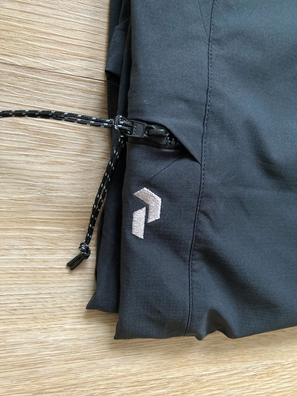 Peak Performance Pantaloni: NEU/NEUF Cargo hiking pants Peak Performance S – Nuovo (secondo la descrizione) da Delémont venduto da Nico2800 2