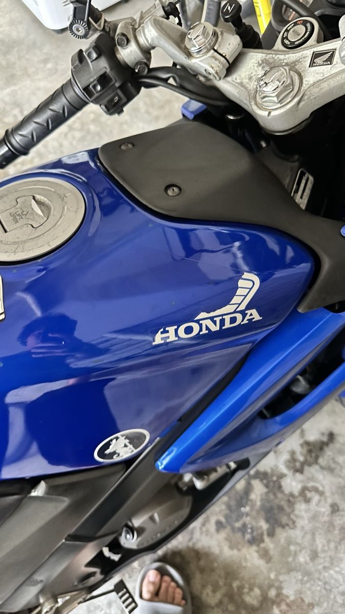 Honda Strasse: Honda CBR125R – Gebraucht aus Basel von leo_6vrx 4