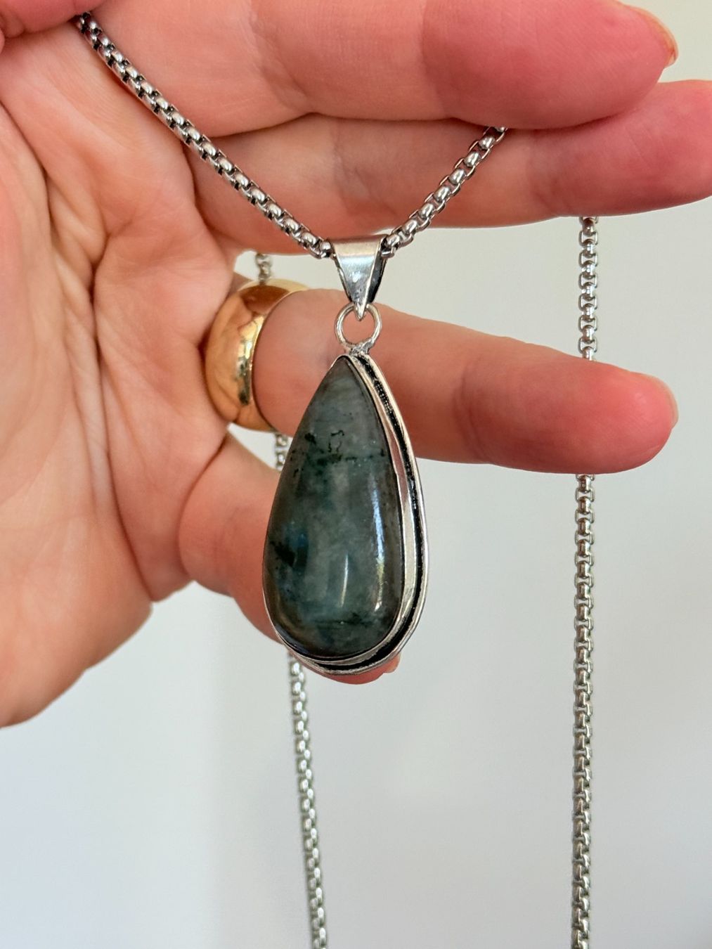 Catenine: Collier vintage avec pendentif en Labradorite – Nuovo e nell'imballaggio originale da Genève venduto da AWWA 6