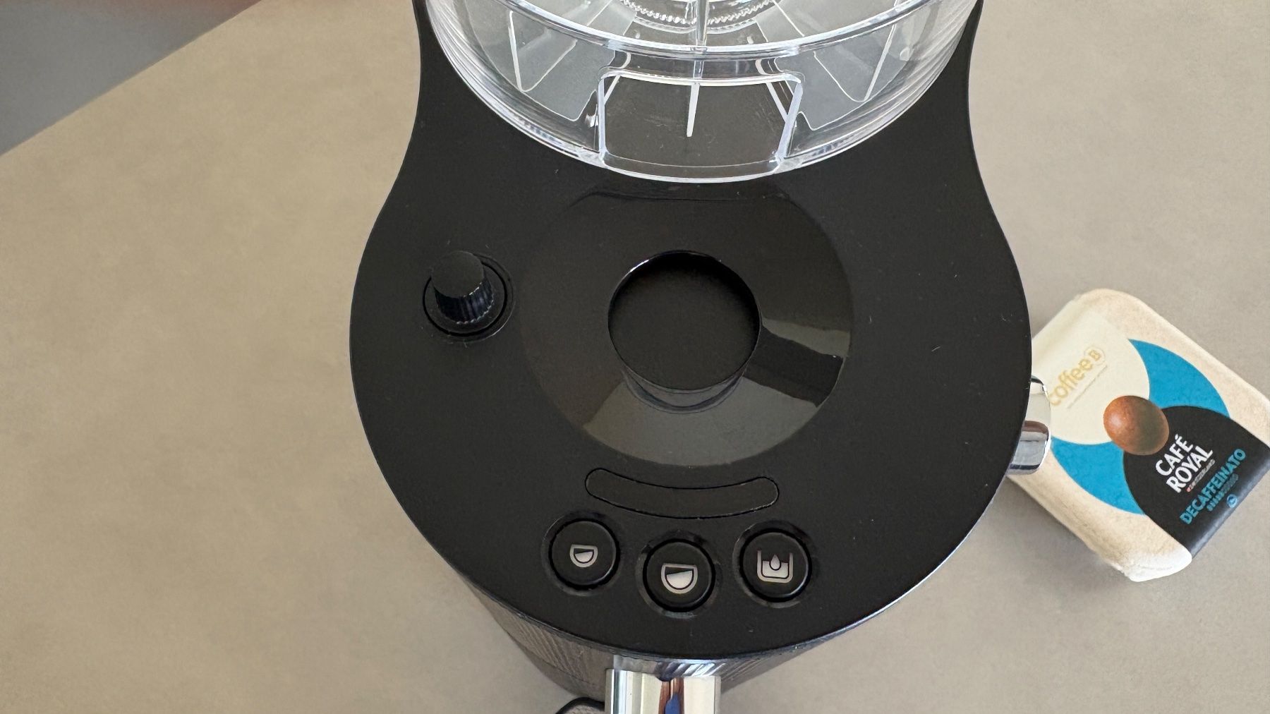 Coffee B Macchine per caffè & Macchine per espresso: CoffeeB Globe Kaffeemaschine – Usato da Hombrechtikon venduto da Aviation_and_more 3