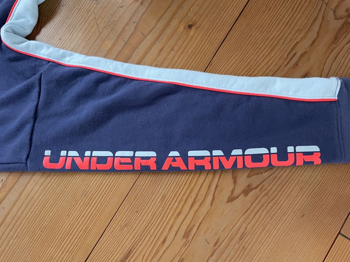 Jacken: Sweat à capuche Under Armour, mi-saison 11/12 and – Gebraucht aus Oberrieden von fre_5vvl 1