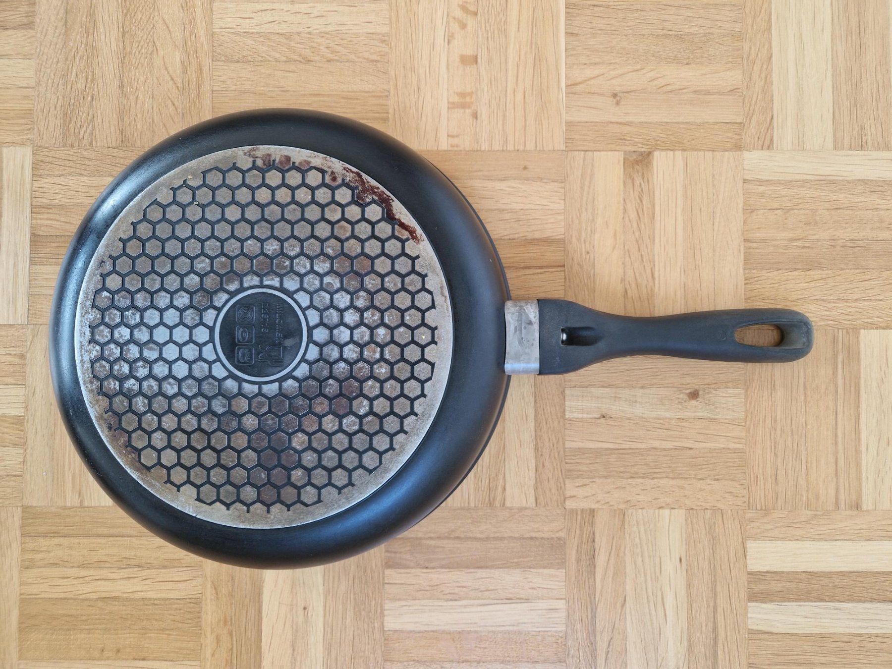 Pfannen: Pfanne 28cm gebraucht – Gebraucht aus Zürich von yro_qvz7 2