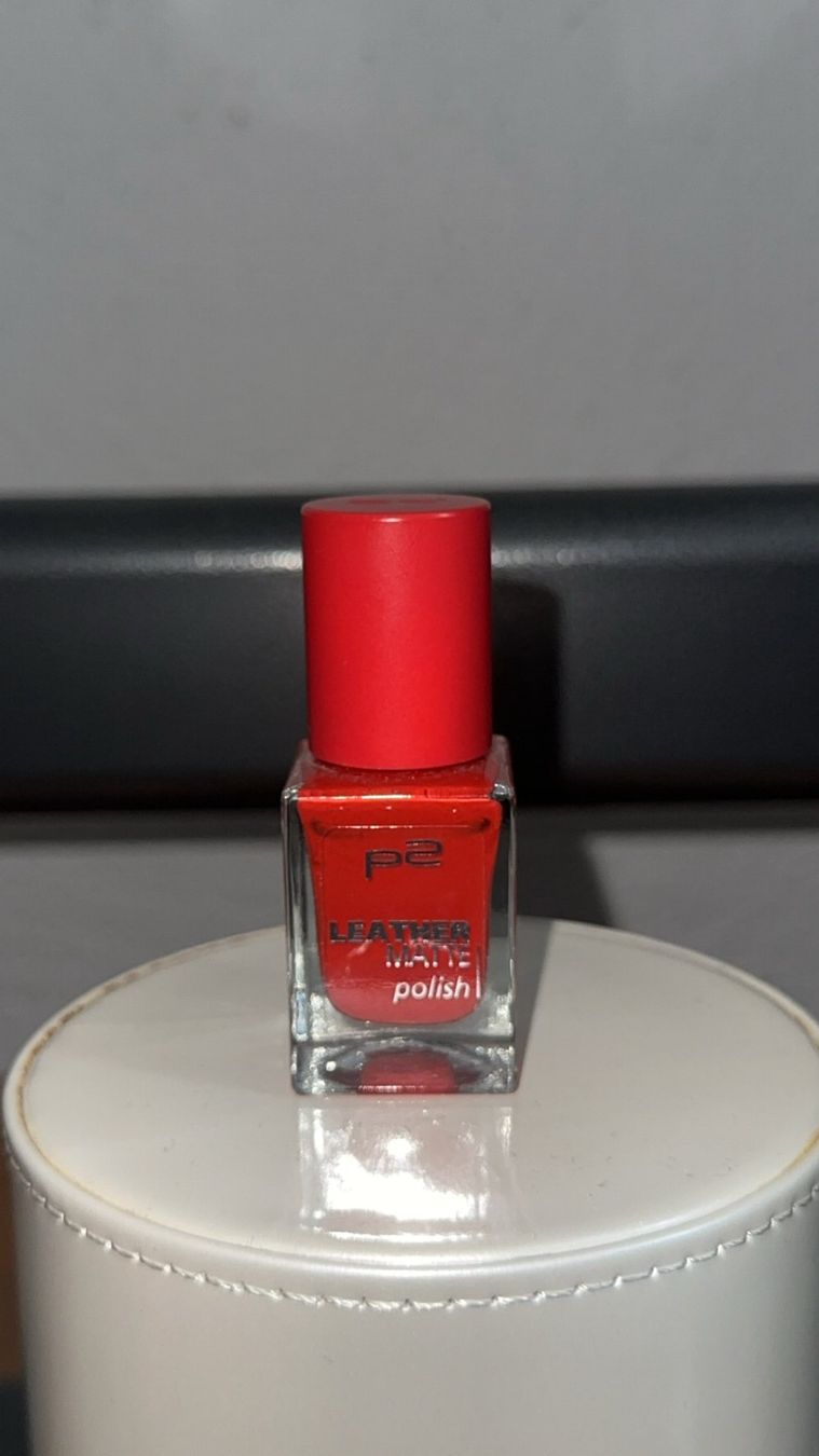 Nagellack: Nagellack P2 - red matte effekt – Gebraucht aus Oftringen von tola19
