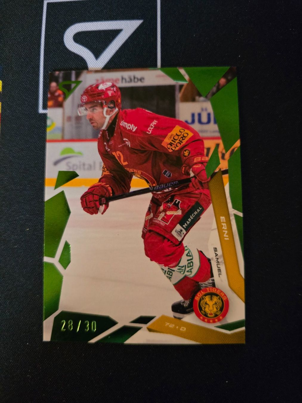 Sportzoo Carte collezionabili: Erni // Base // 28/30 // SCL Tigers – Usato da Beringen venduto da Candrox__