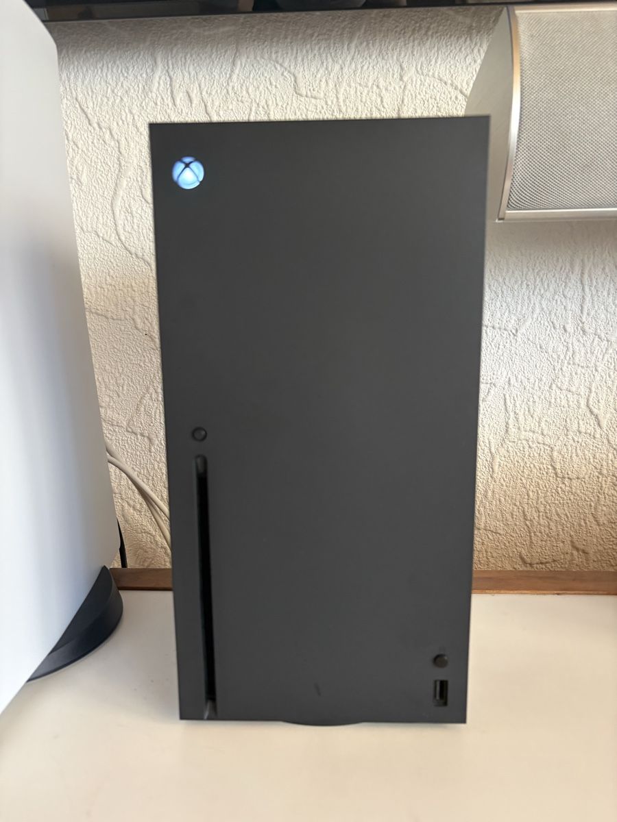Microsoft Console: XBox Series X – Usato da Schänis venduto da Burgopa 1
