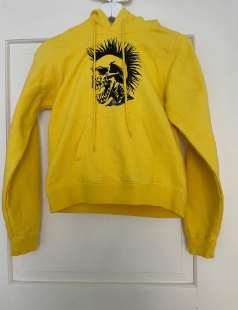 Hoodie von Zimtstern mit Punk skull Logo