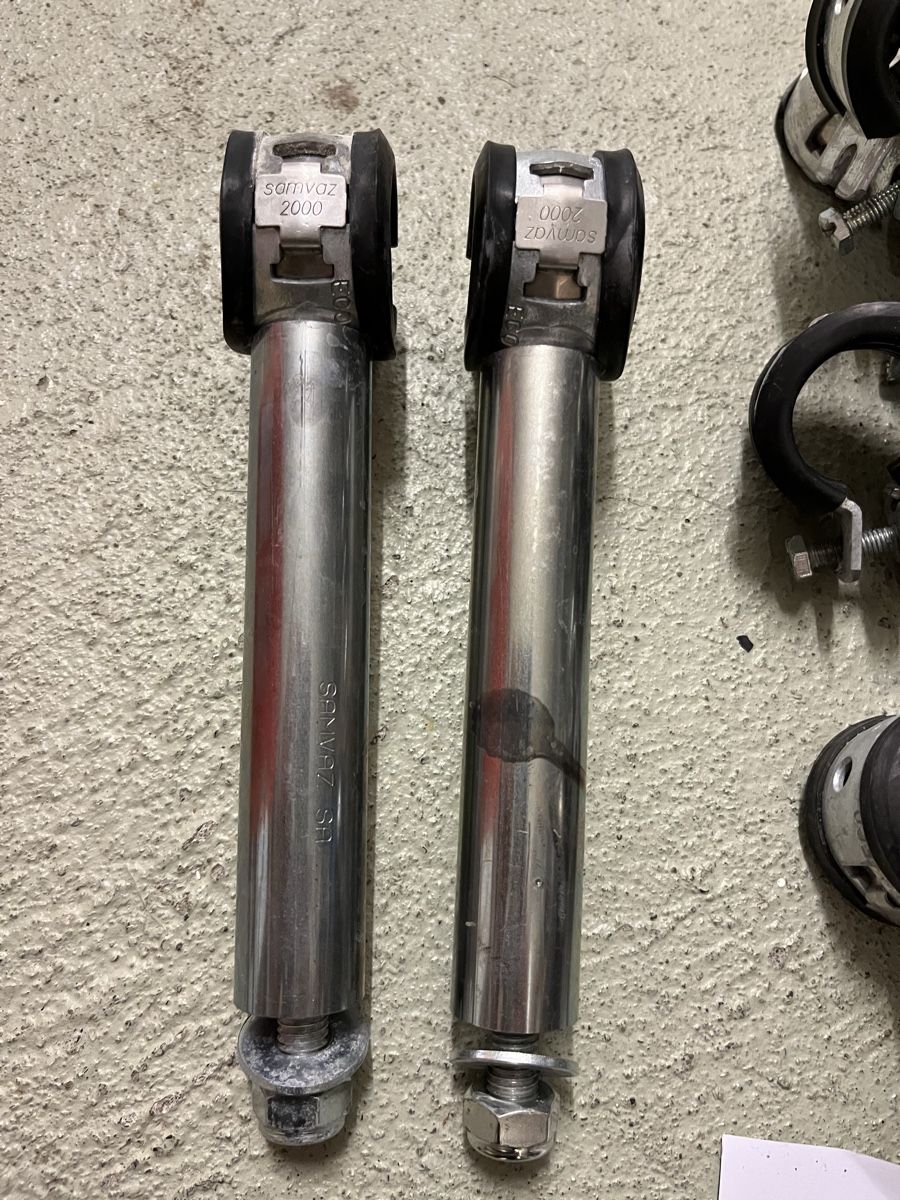 Eisenwaren: 15 Stk. Distanzstücke mit Schellen 19 cm – Gebraucht aus Rüti ZH von Walti0 2