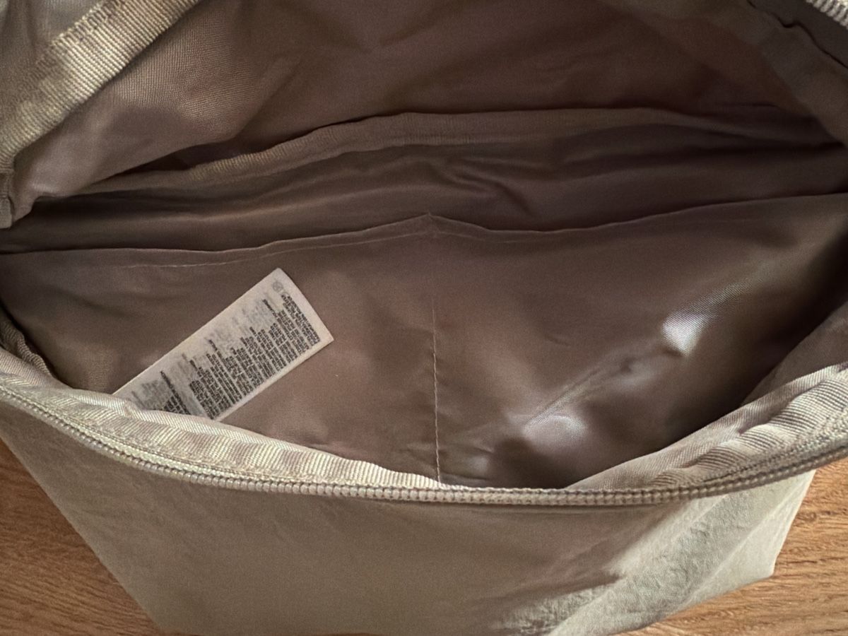 Uniqlo Borse: Beuteltasche klein Uniqlo beige – Nuovo (secondo la descrizione) da Magglingen/Macolin venduto da Muriel_C 1