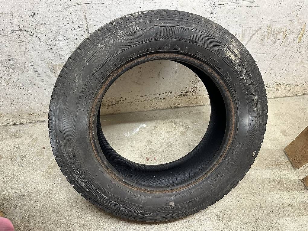 Pneus & Kompletträder: Winterreifen Hankook – Gebraucht aus Balsthal von nlo_wg7q