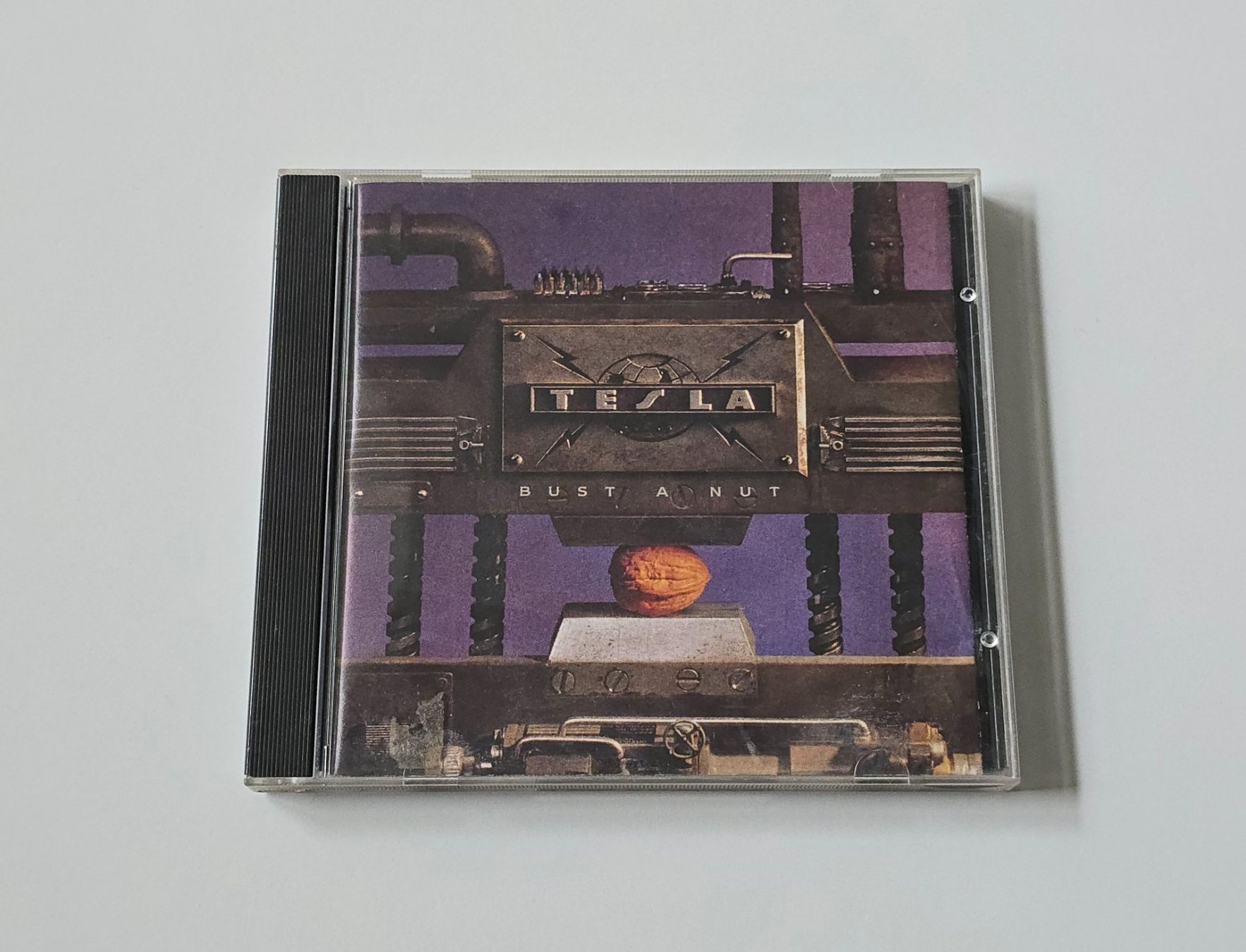 CDs: CD Tesla - Bust a Nut – D'occasion à Dättlikon par Wundertuete_