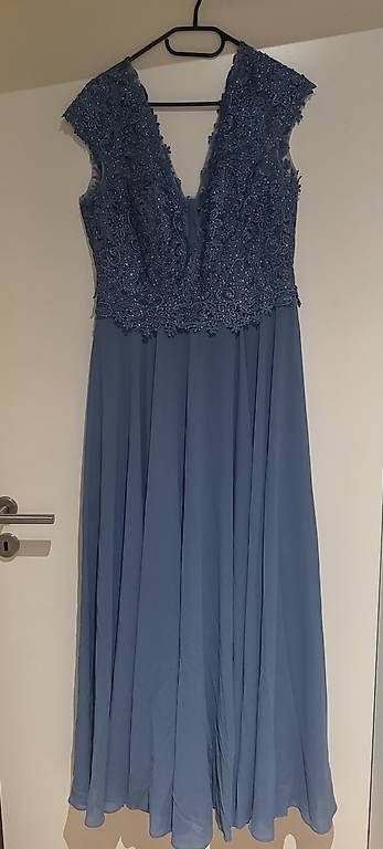 Kleider: Kleid – Gebraucht aus Untervaz von corina96 1